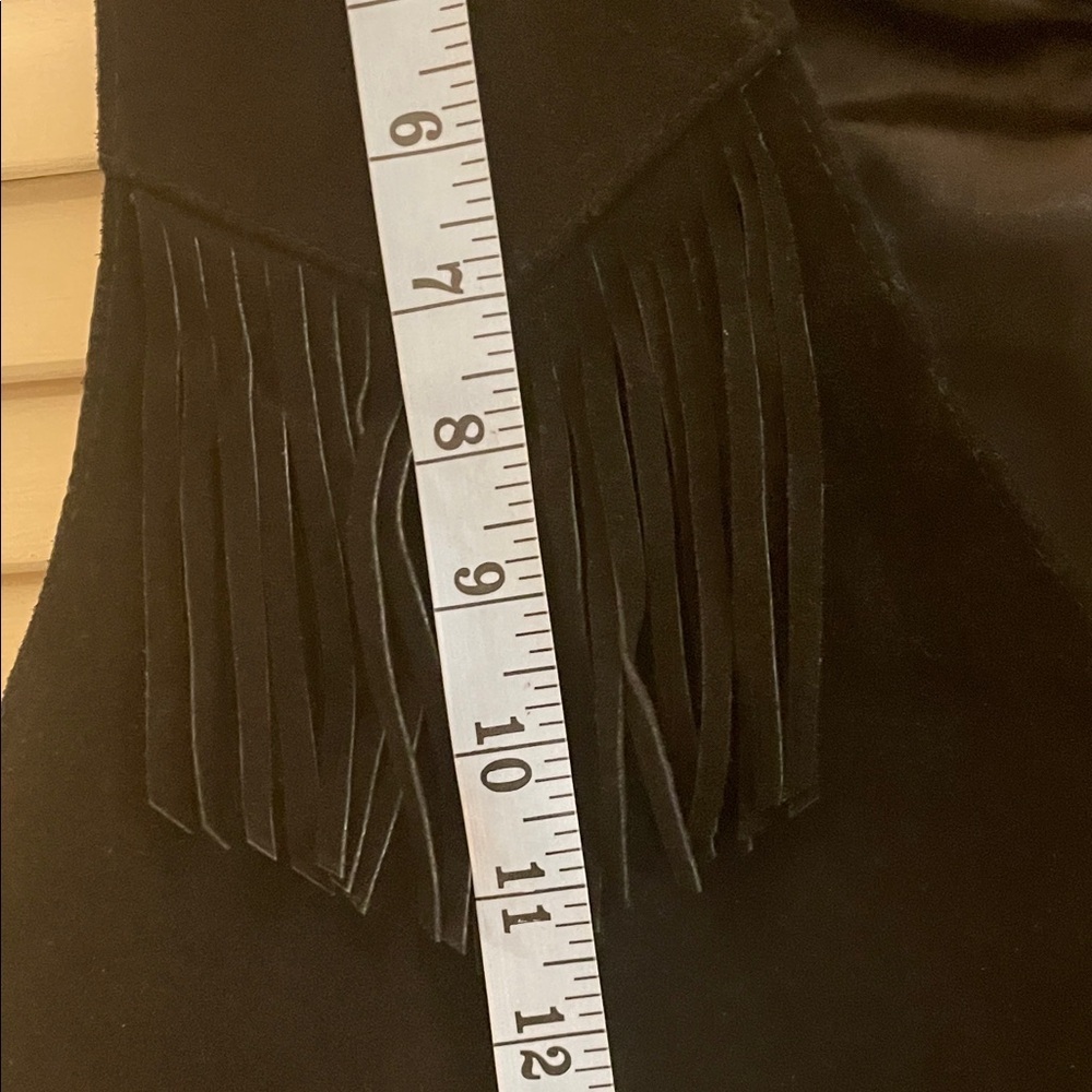 Match Me West Black Suede Fringe Front/Back Western Slant Pocketed Vest - Picture 3 of 15